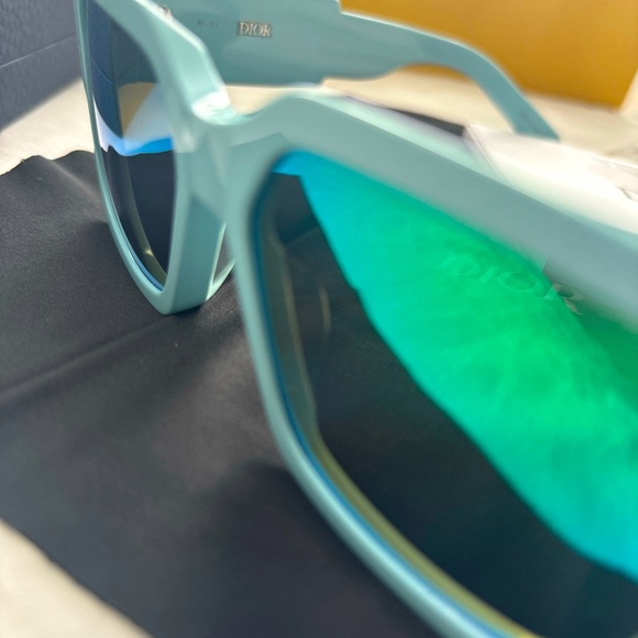 DIOR Sunglasses Men CD SU 80C7 LIMITED EDITION SKY BLUE GREEN MIRROR - Picture 7 of 11